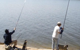 釣翹嘴魚(yú)的最佳方法，主要有傳統(tǒng)釣法、臺(tái)釣法、路亞釣法等