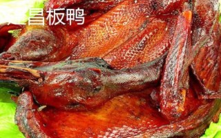 四川省西昌市的特產(chǎn)，彝族漆器是必帶的旅游紀(jì)念品