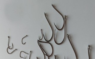管付千又魚(yú)鉤適合釣?zāi)男~(yú)，適合釣海魚(yú)、黃顙魚(yú)和鯰魚(yú)等