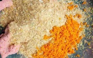 釣獲的鯽魚喂什么東西，一般可飼喂動(dòng)物性飼料