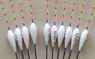 釣鯽魚用什么漂，首先選擇流線型或者棗核型的漂