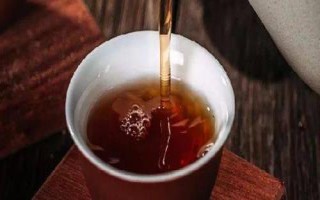 黑茶的正確泡法，宜選擇粗獷、大氣、可過濾茶湯的茶具