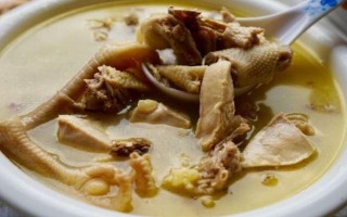 黃精有幾種品種，分為雞頭黃精、姜形黃精、滇黃精