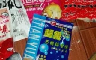 低溫釣草魚適合用哪種餌料，蚯蚓、紅蟲、商品餌皆為適宜選擇