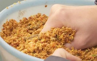 冬天打窩時間，最好在釣魚之前一兩個小時打窩