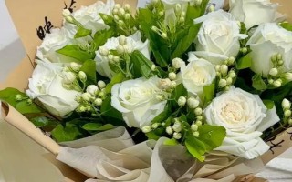 10朵黃玫瑰代表的意思，寓意著十全十美、無懈可擊等