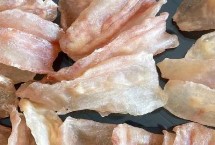 鱈魚膠的價格，價格的高低與產(chǎn)地、規(guī)格等有關(guān)