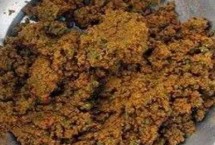 深秋釣魚怎么搭配餌料，占比分別為40%、40%、20%