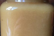 影響蜂蜜結(jié)晶的因素，隔水加熱到40℃便可融化