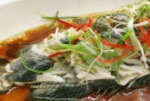 冷凍石斑魚(yú)能不能清蒸，清蒸石斑魚(yú)是粵菜中的一道傳統(tǒng)名菜