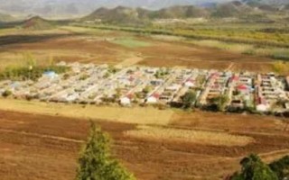 北京市延慶縣的特產(chǎn)，包括延慶杏、延慶國(guó)光蘋果、燕山板栗等種類